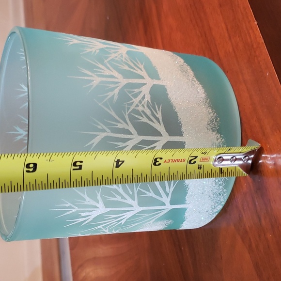 6" diameter frosted glass vase NEW - Picture 7 of 7